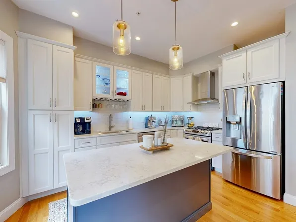 27 Thornley St #2, Boston, MA 02125
