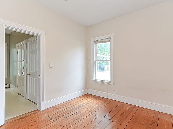 5th image of 108 Beacon St Ste 1