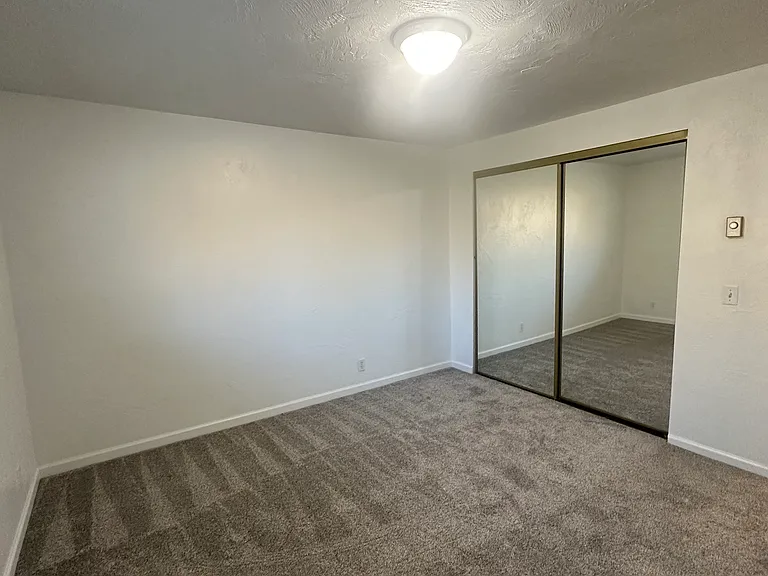 1075 W 13th Ave — Photo 5