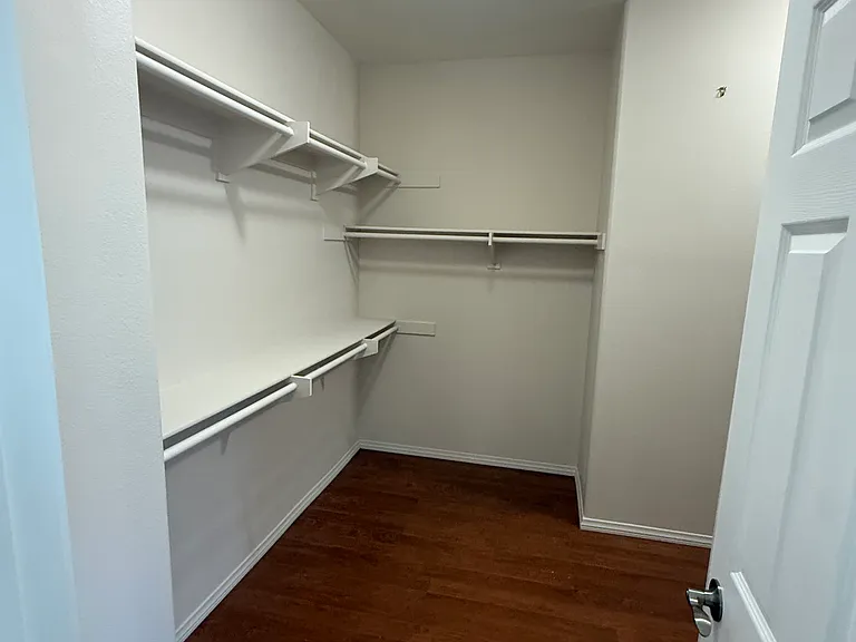 3045 W Newgrove St — Photo 16