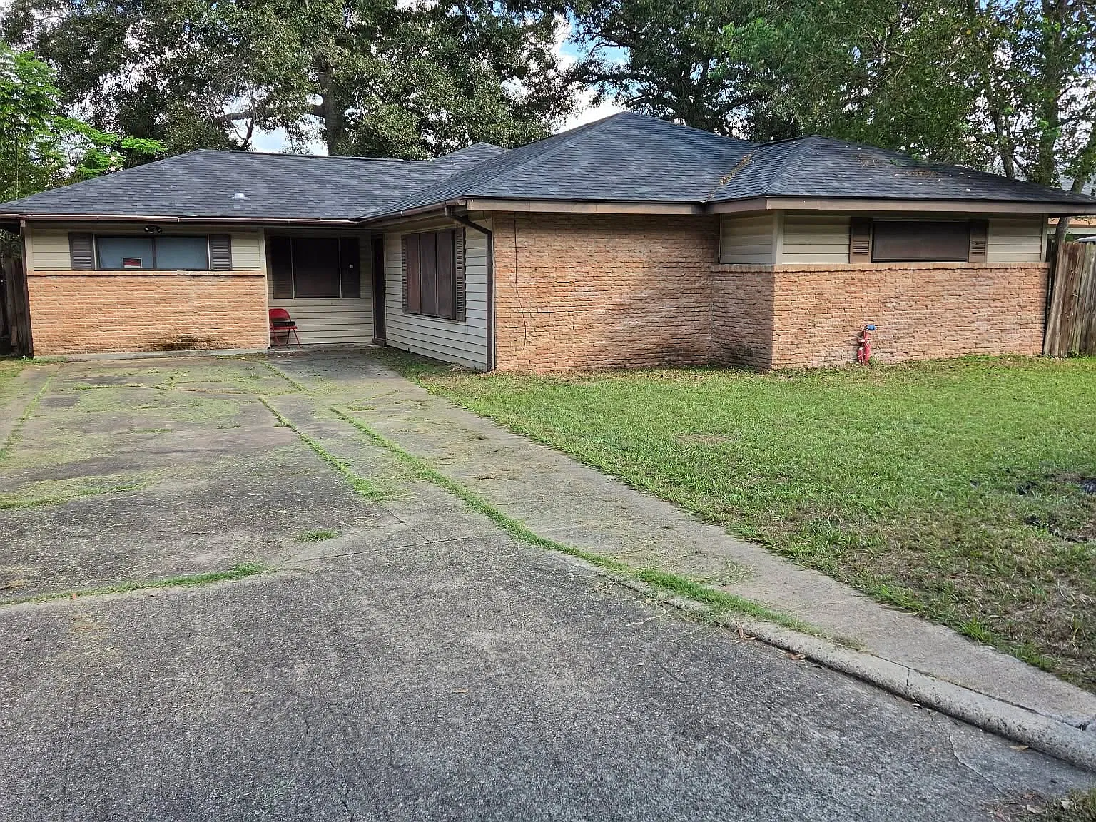 3 bed, 1585 sqft, $4,300 — Photo 1