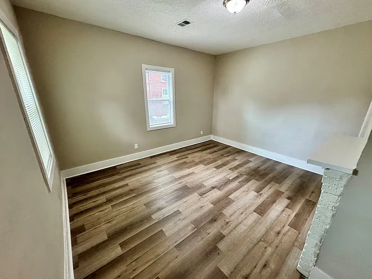 Bedroom #1