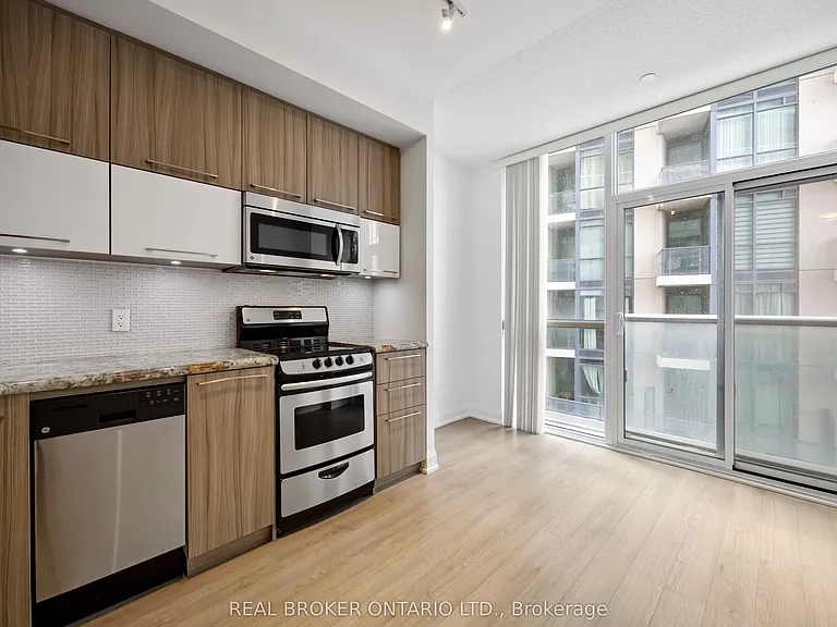 56 Annie Craig Dr #302 — Photo 12