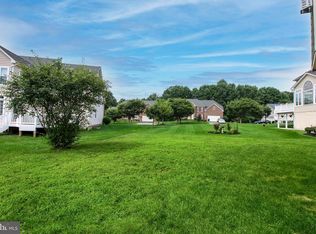 12311 James Madison Ln, Glenn Dale, MD 20769