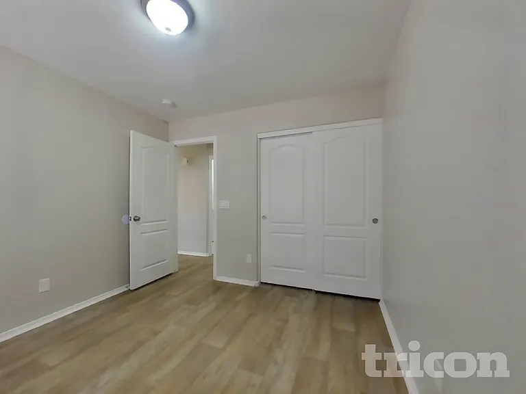 11446 W Roanoke Dr — Photo 10
