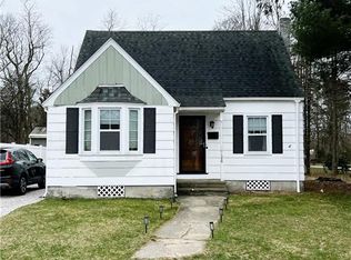 126 Harrison Ave, Warwick, RI 02888