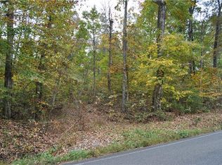 4 John Shores Rd, Chapmansboro, TN 37035