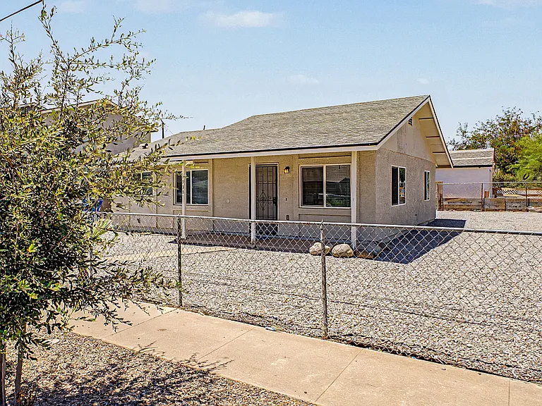 5938 W Ocotillo Rd — Photo 18