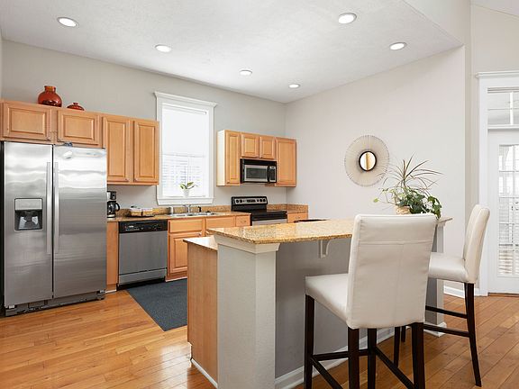 Huge Open Kitchen Area - Bayview Club Apartments