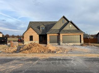 1440 N Angus Ave, Tahlequah, OK 74464