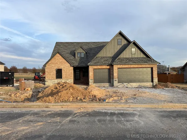 1440 N Angus Ave, Tahlequah, OK 74464