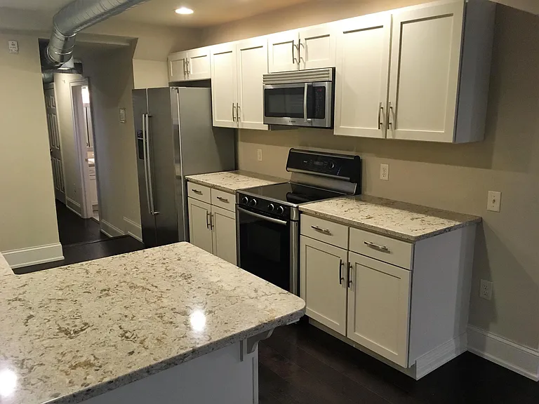 221 E King St #2 — Photo 9