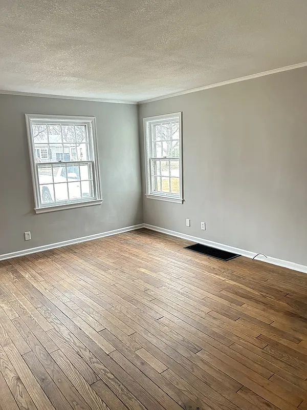 2 bed, 1.0 bath, 728 sqft, $1,650 — Photo 1