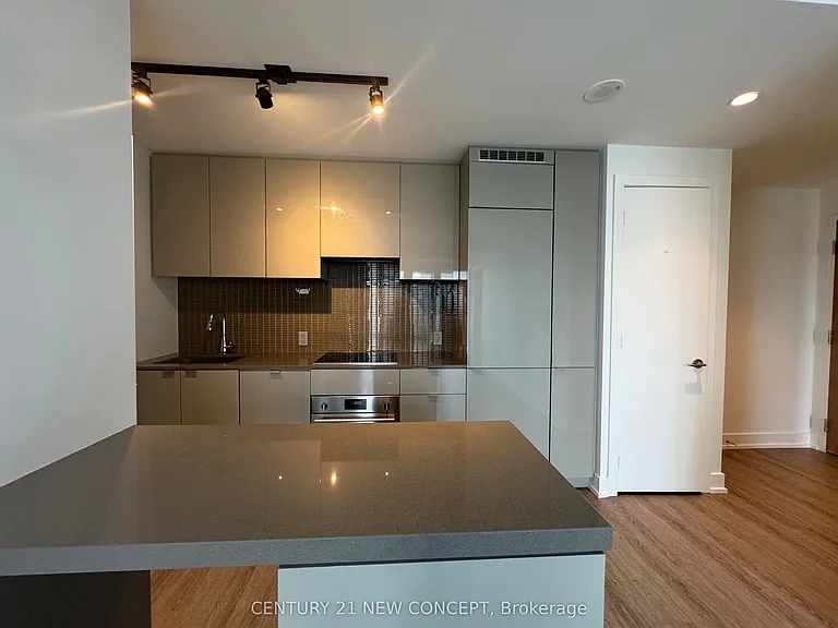 7 Grenville St #4605 — Photo 2