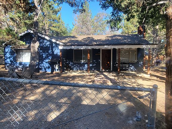 2nd image of 340 Kern Ave
