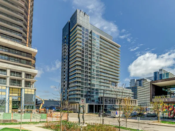72 Esther Shiner Blvd, Toronto, ON