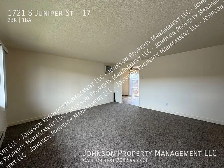 1721 S Juniper St #17 — Photo 8
