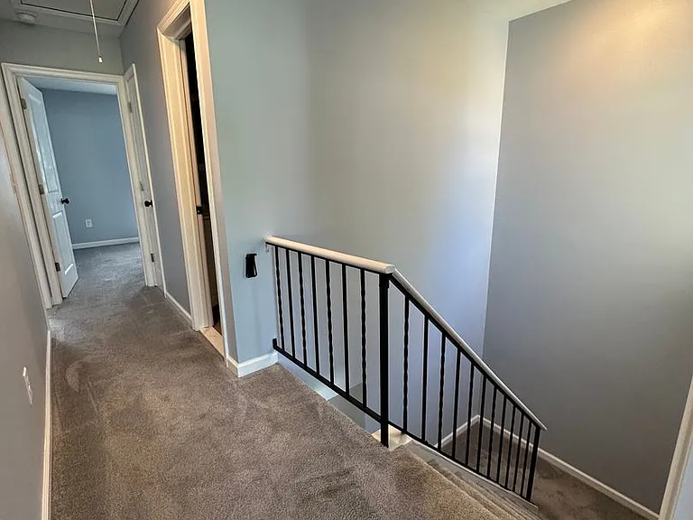 18 Harrington Ln — Photo 7