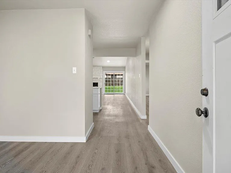 502 Pintail Ln — Photo 5