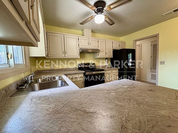 3rd image of 4508 Greenridge Dr
