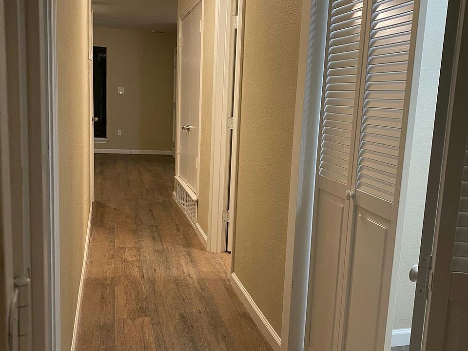 Hallway pic 1