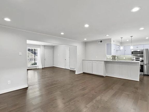 2nd image of 7829 Royal Ln #1
