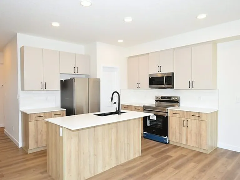 2133 5th Ave SW — Photo 14