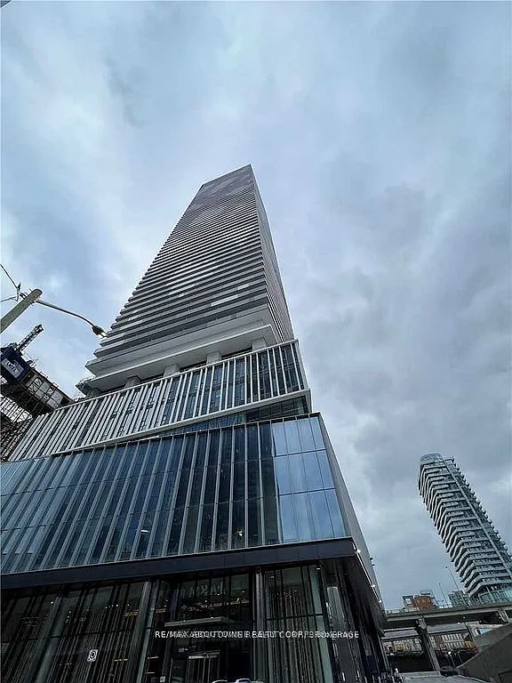 2 bed, $3,100 — Photo 1