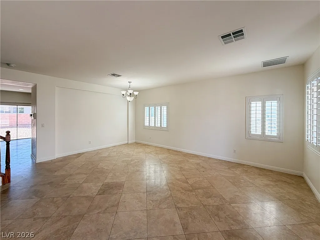 4 bed, 3.0 bath, 2973 sqft, $2,875 — Photo 4