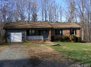 811 E Chestnut St, Stanley, NC 28164