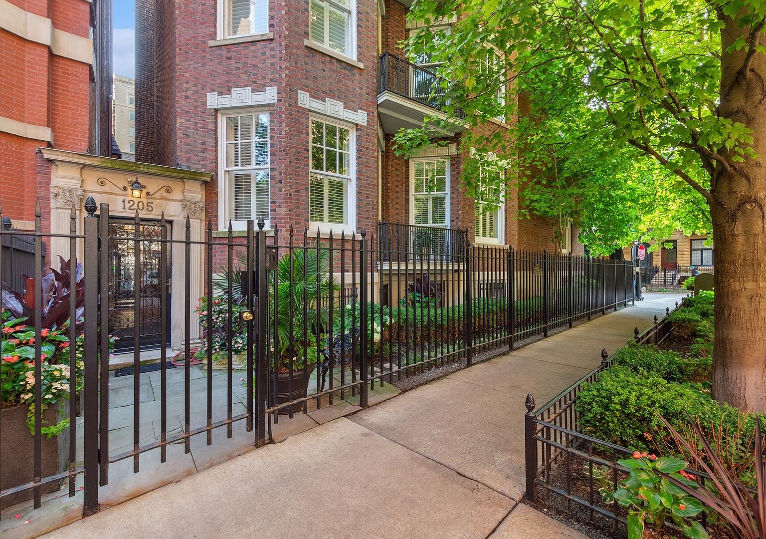 1205 N Astor St, Chicago, IL 60610 MLS 11880339 Zillow