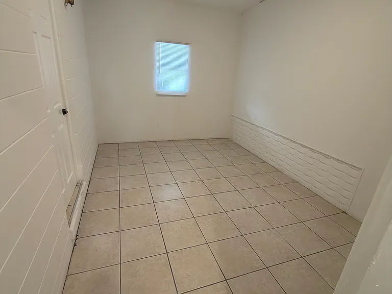 936 Pinedale Ave — Photo 22