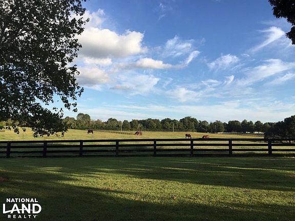 Quality fencing surrounds entire pasture area