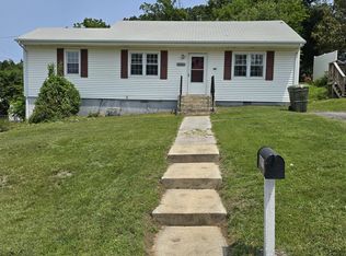 1211 Stoutamire Dr, Salem, VA 24153