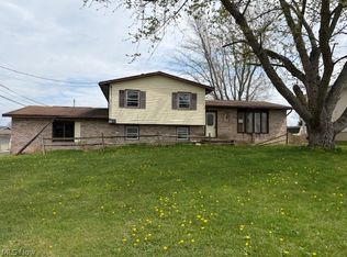 7398 Shisler St NE, Canton, OH 44721