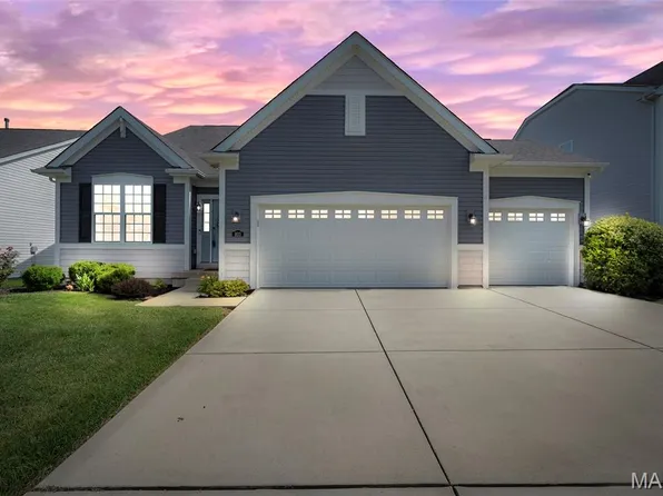 803 Brimley Dr, Cottleville, MO 63304