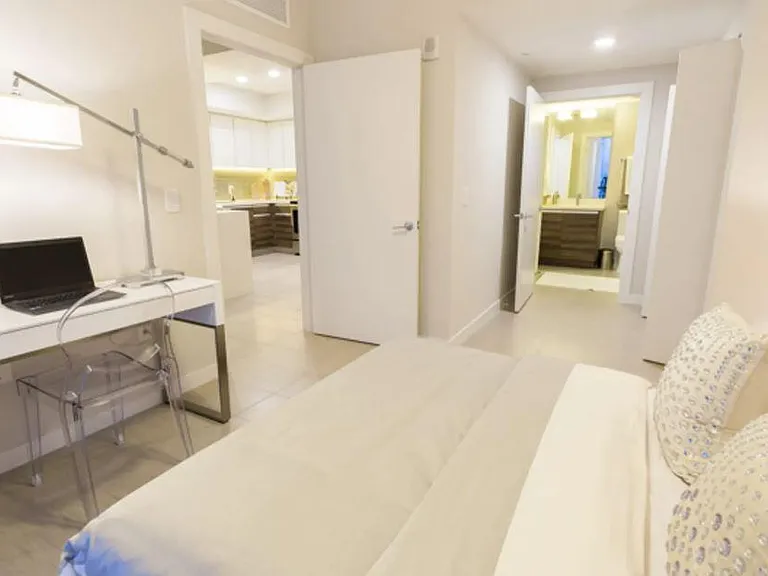 Brickell View Terrace Apartments — Photo 5