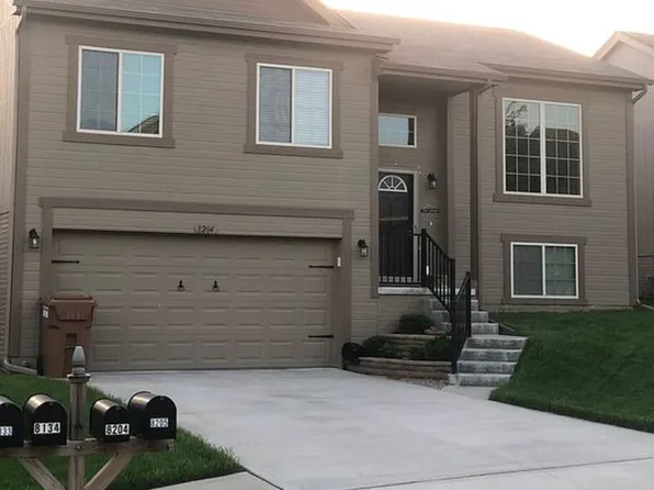 8204 N 147th St, Bennington, NE 68007