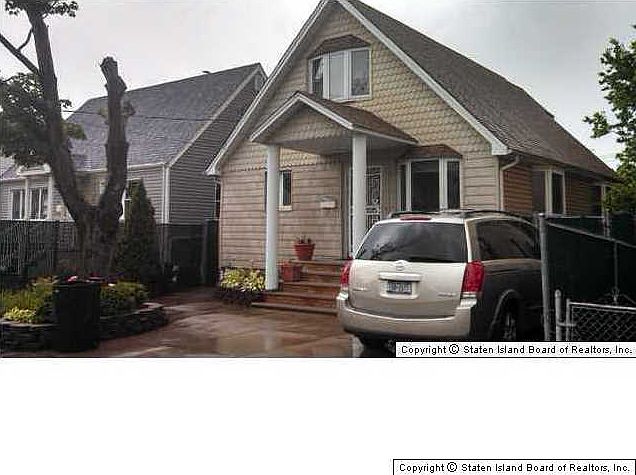 1st image of 108 Laconia Ave