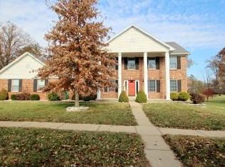 307 Briartree Ln, Saint Louis, MO 63129