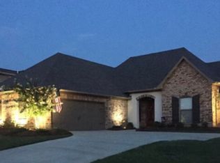 326 Gladeview Pl, Brandon, MS 39047