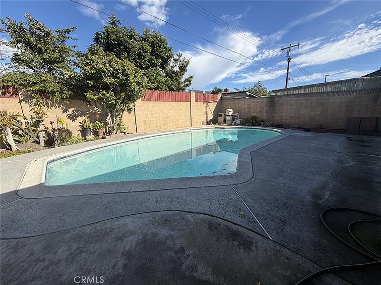 9551 Robin Ave — Photo 3
