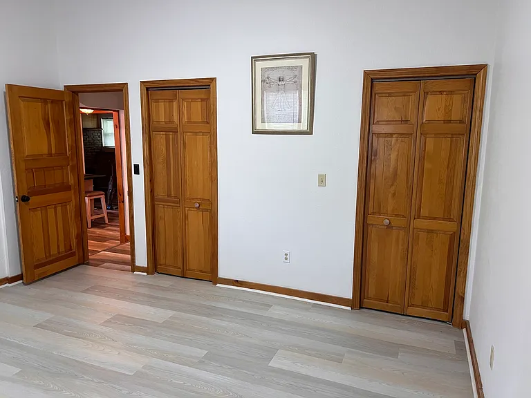 Fairway Rd — Photo 11