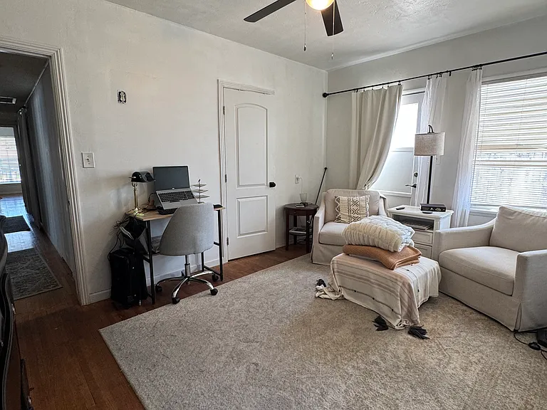 2728 La Cresta Dr — Photo 8