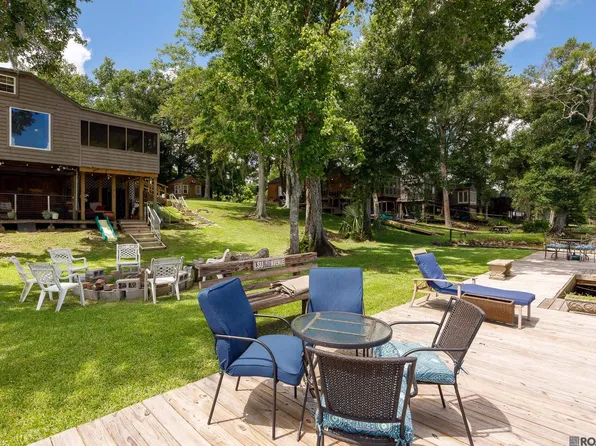 21054 Diversion Canal Rd, Maurepas, LA 70449