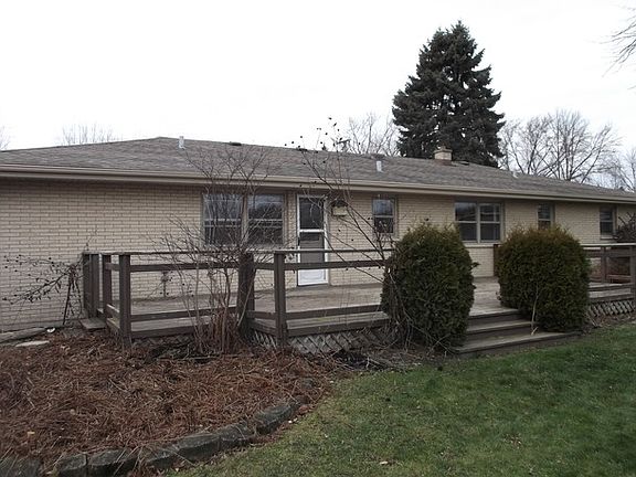 3rd image of 2511 N Poplar St