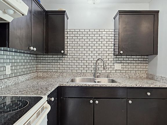 3rd image of 613 Hillsboro Rd APT C16
