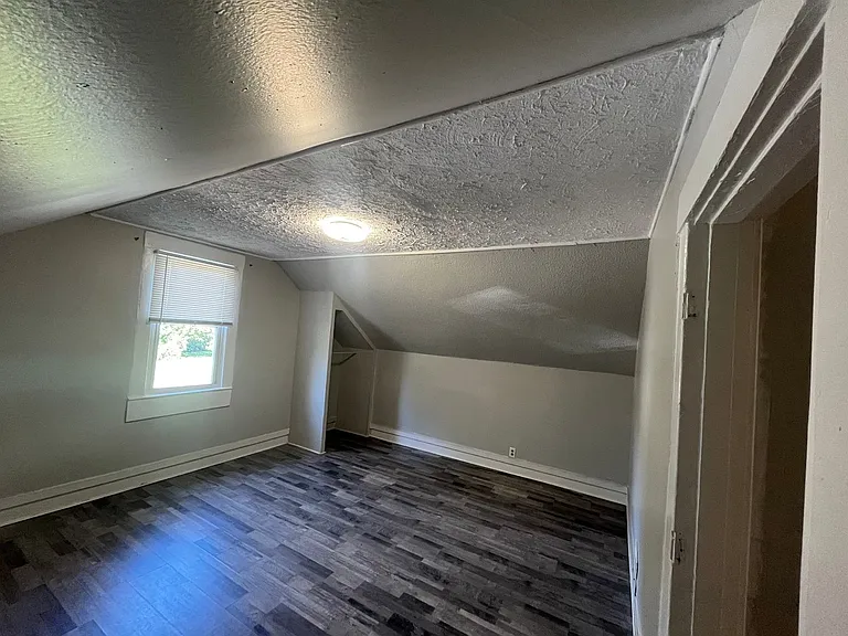 3122 W Kentucky St — Photo 12