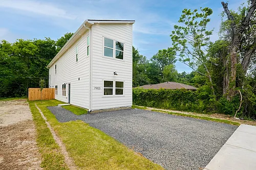 7903 Sunnyhill St Photo 1