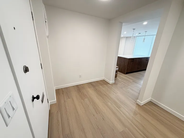 815 14th Ave SW — Photo 32
